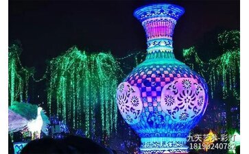 大型花瓶造型节日彩灯